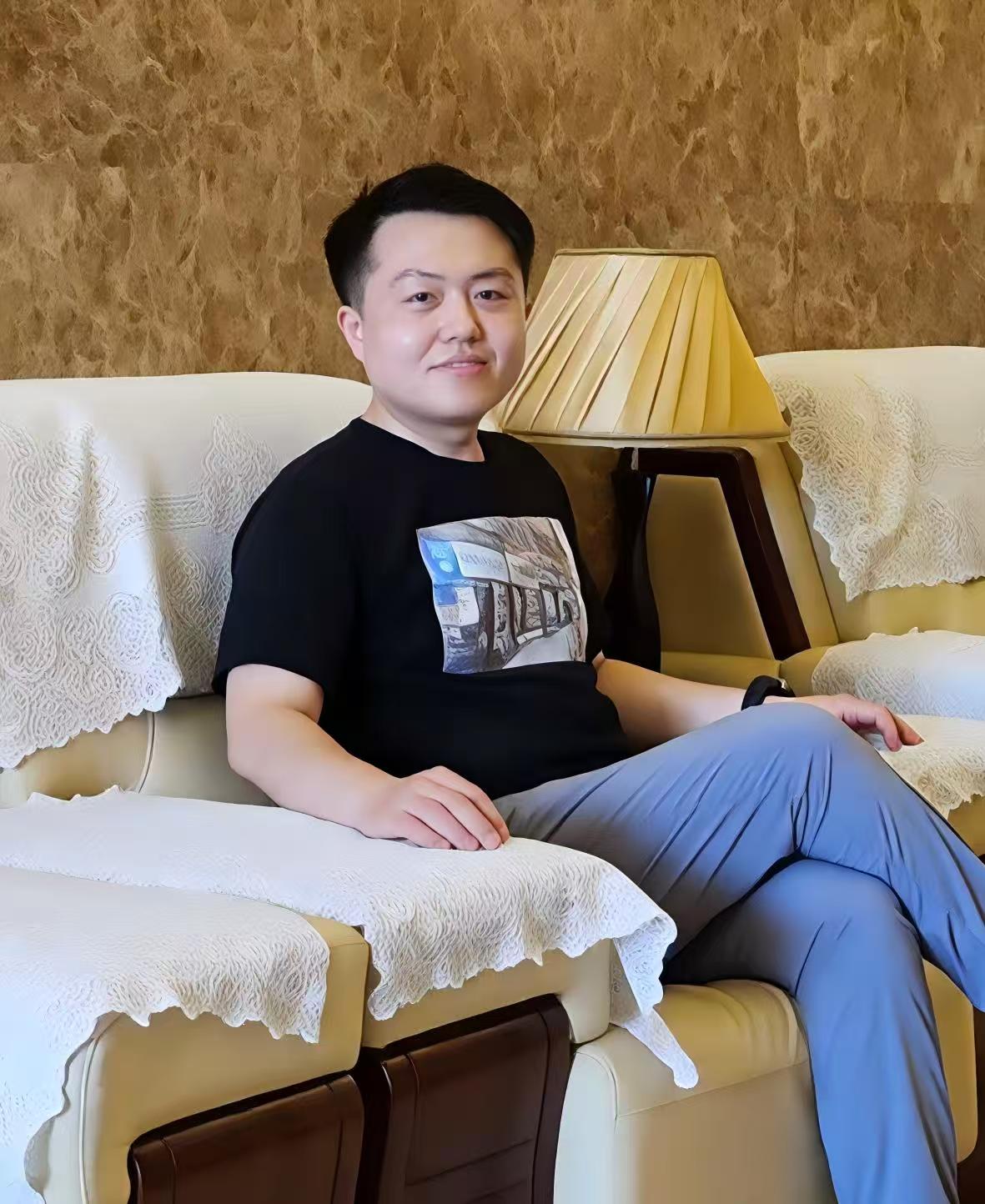 Hongpei Jin(靳宏沛)